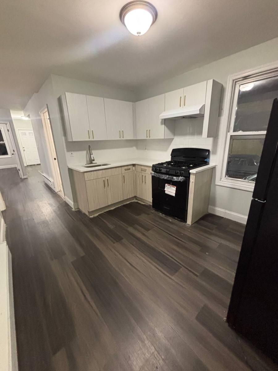 423 E 1st Ave #1, Roselle, NJ 07203 - Apartment for Rent - Image 2