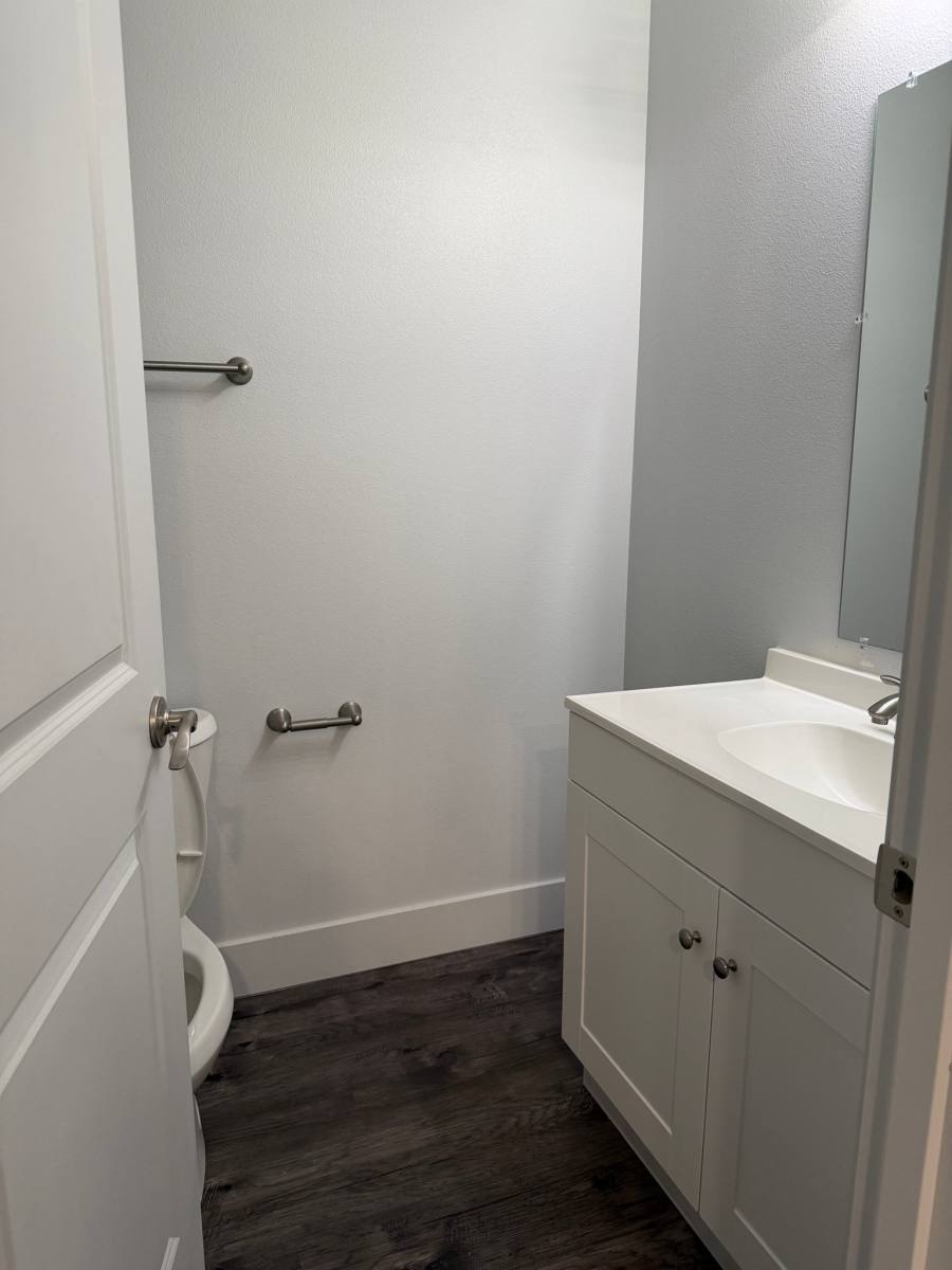 2314 SE 92nd Ave, Portland, OR 97216 - Apartment for Rent - Image 2