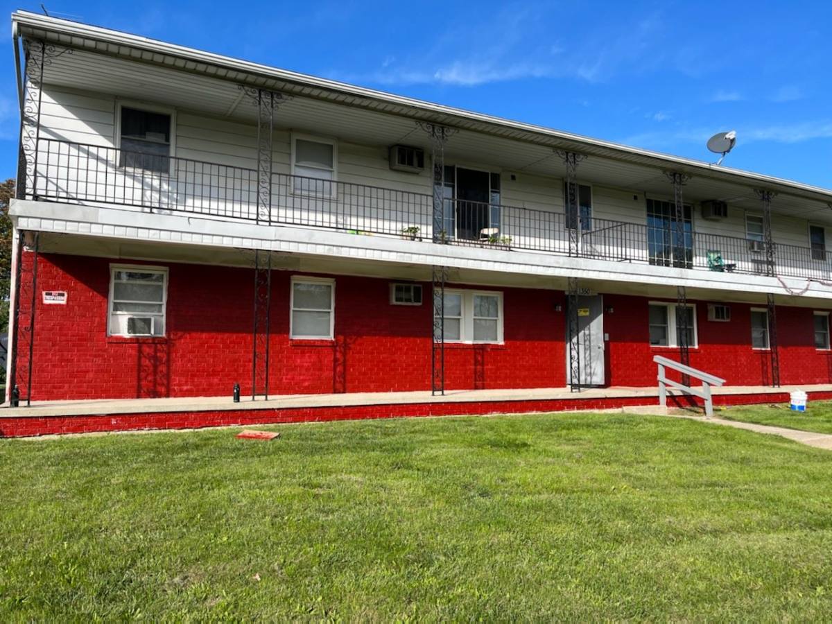 1350 Brooke Park Dr #8, Toledo, OH 43612 - Apartment for Rent - Image 1
