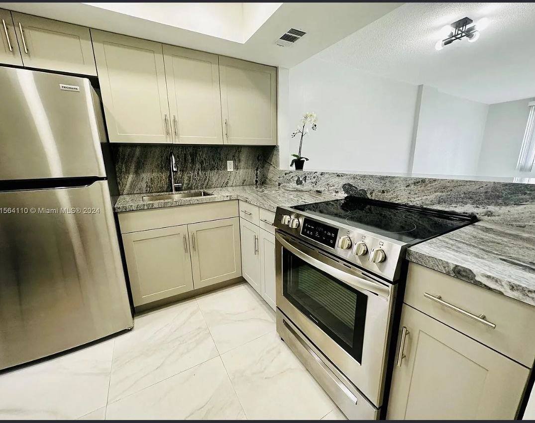 1333 E Hallandale Beach Blvd #302, Hallandale Beach, FL 33009 - Apartment for Rent - Image 6