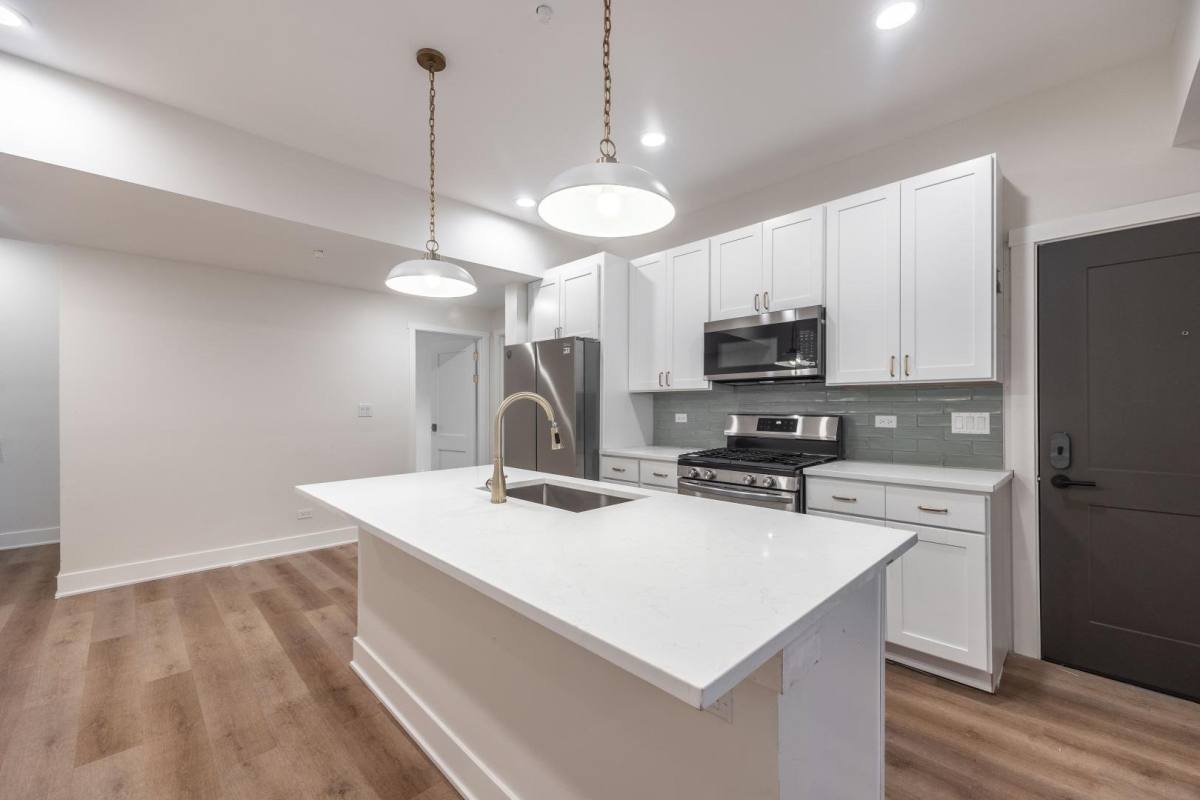4337 N Dayton St #1, Chicago, IL 60613 - Apartment for Rent - Image 2