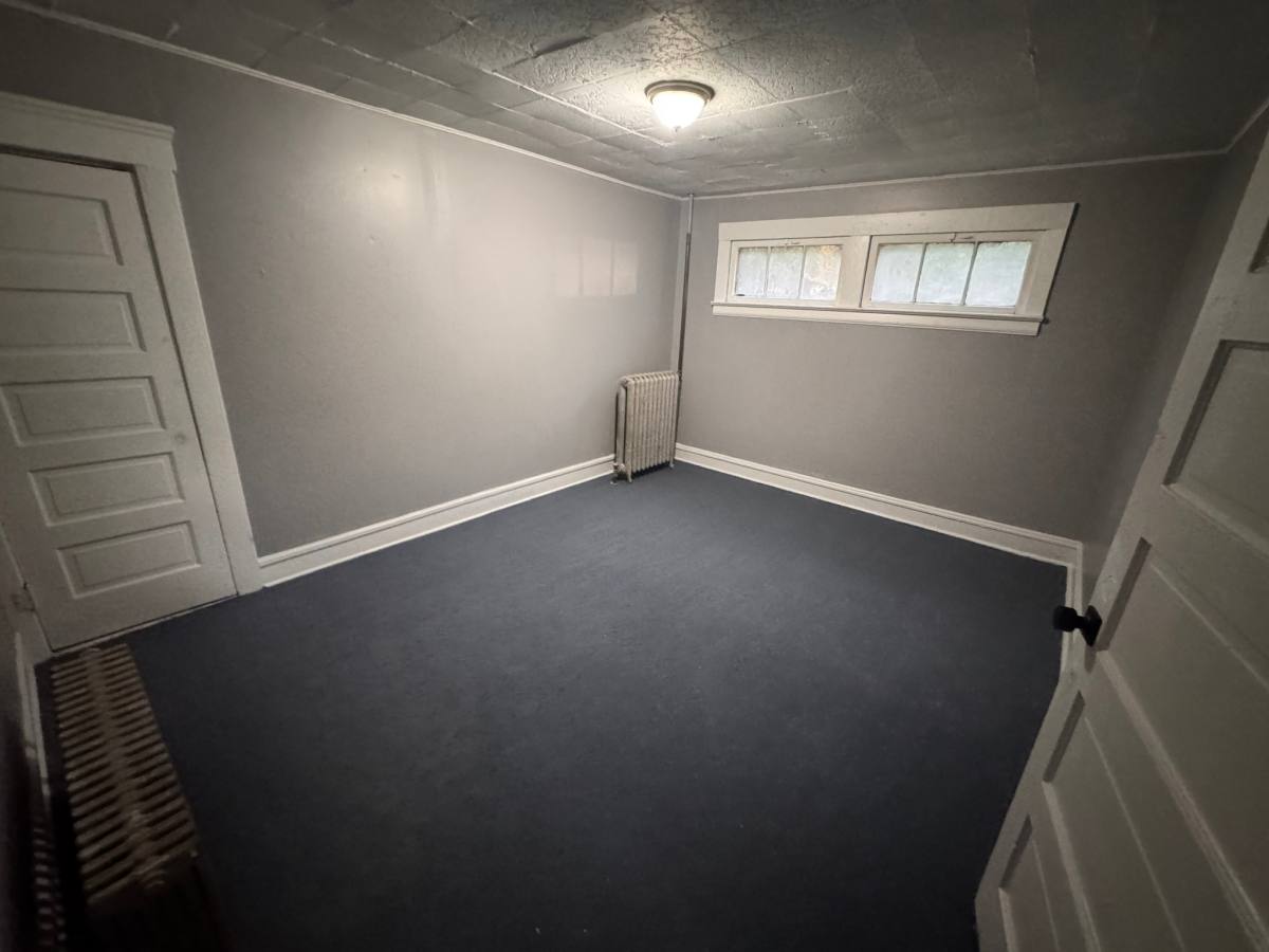 903 Ida Ave #1, Cleveland, OH 44103 - Apartment for Rent