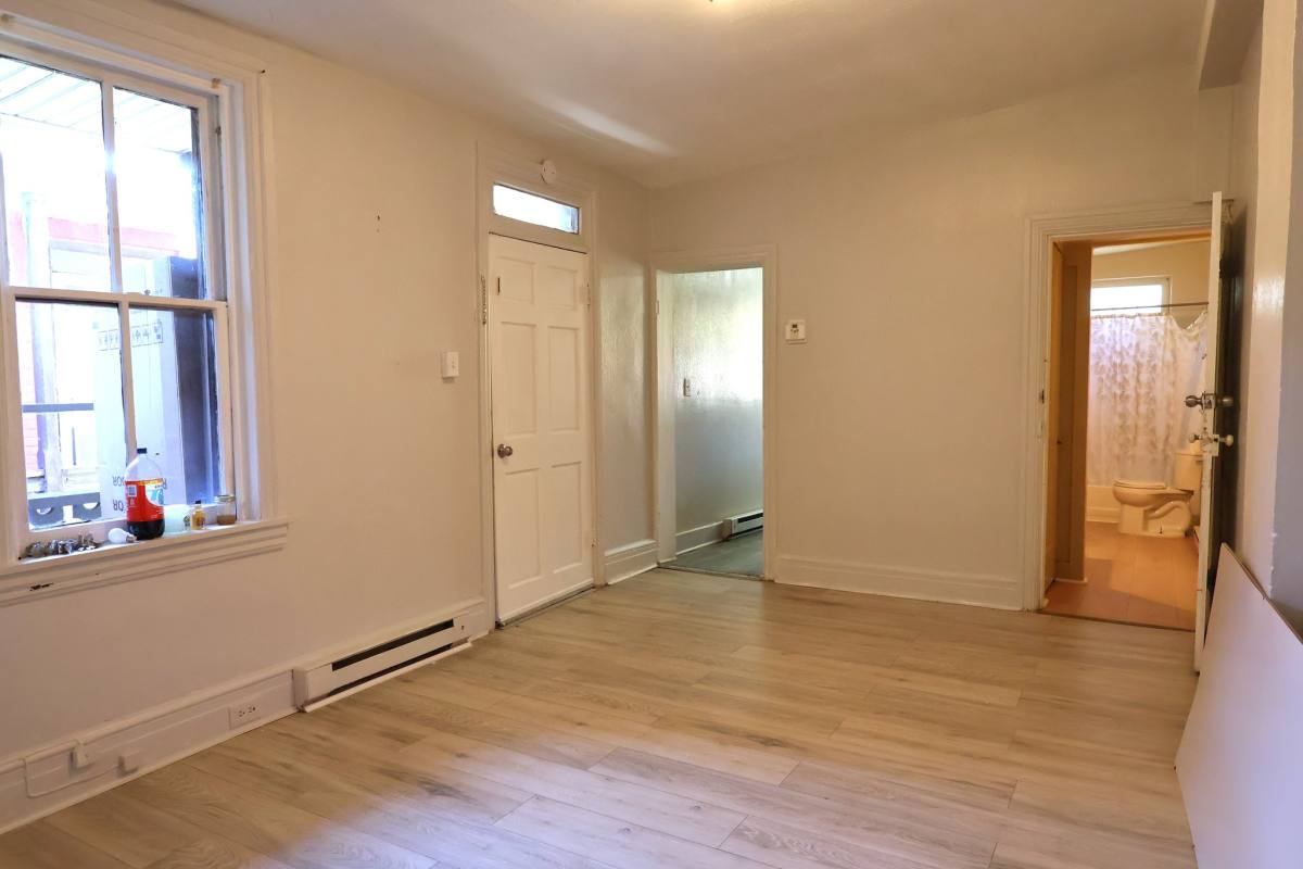 1113 Cumberland St #2, Lebanon, PA 17042 - Apartment for Rent - Image 2