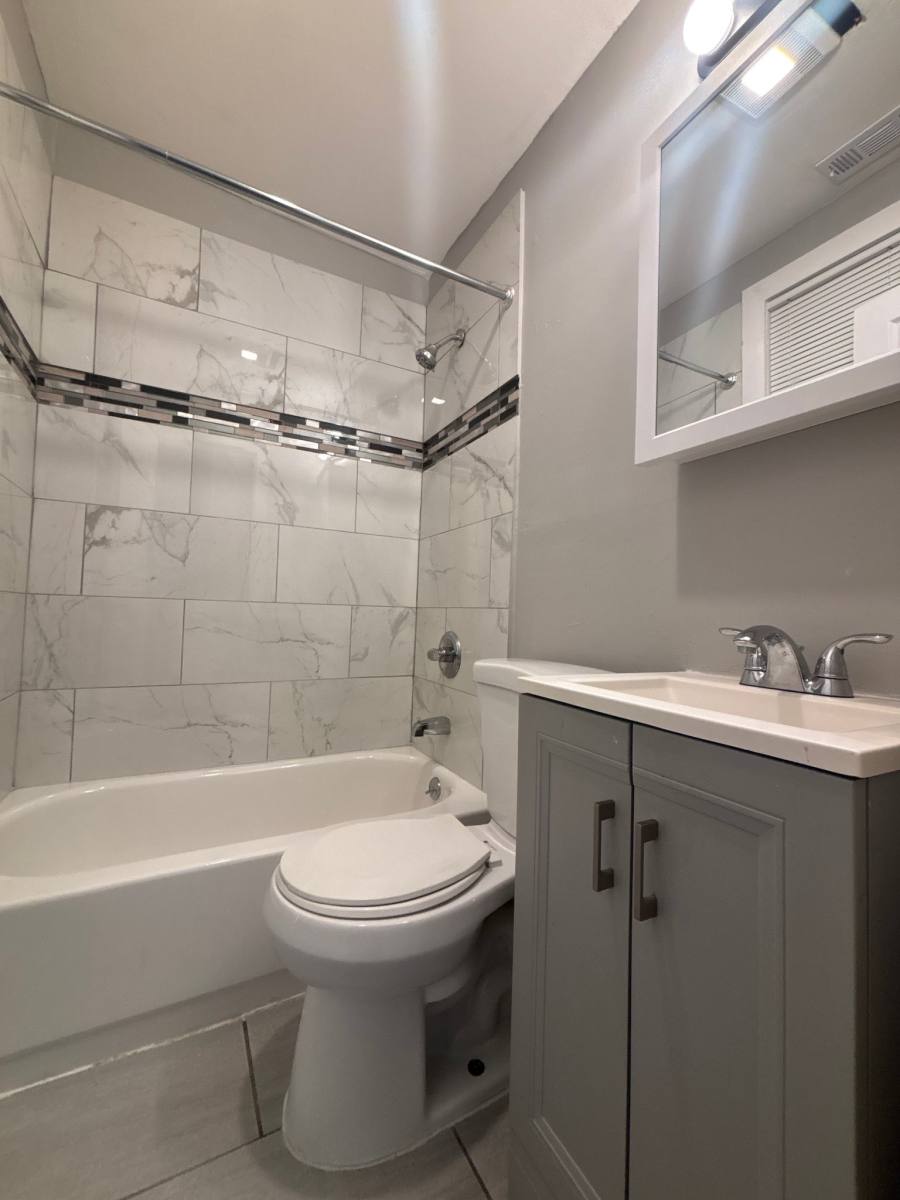 7321 S Kenwood Ave #1, Chicago, IL 60619 - Apartment for Rent - Image 7
