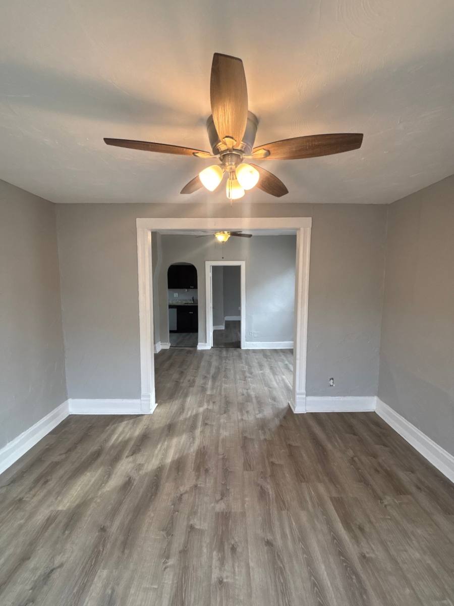7321 S Kenwood Ave #1, Chicago, IL 60619 - Apartment for Rent - Image 3