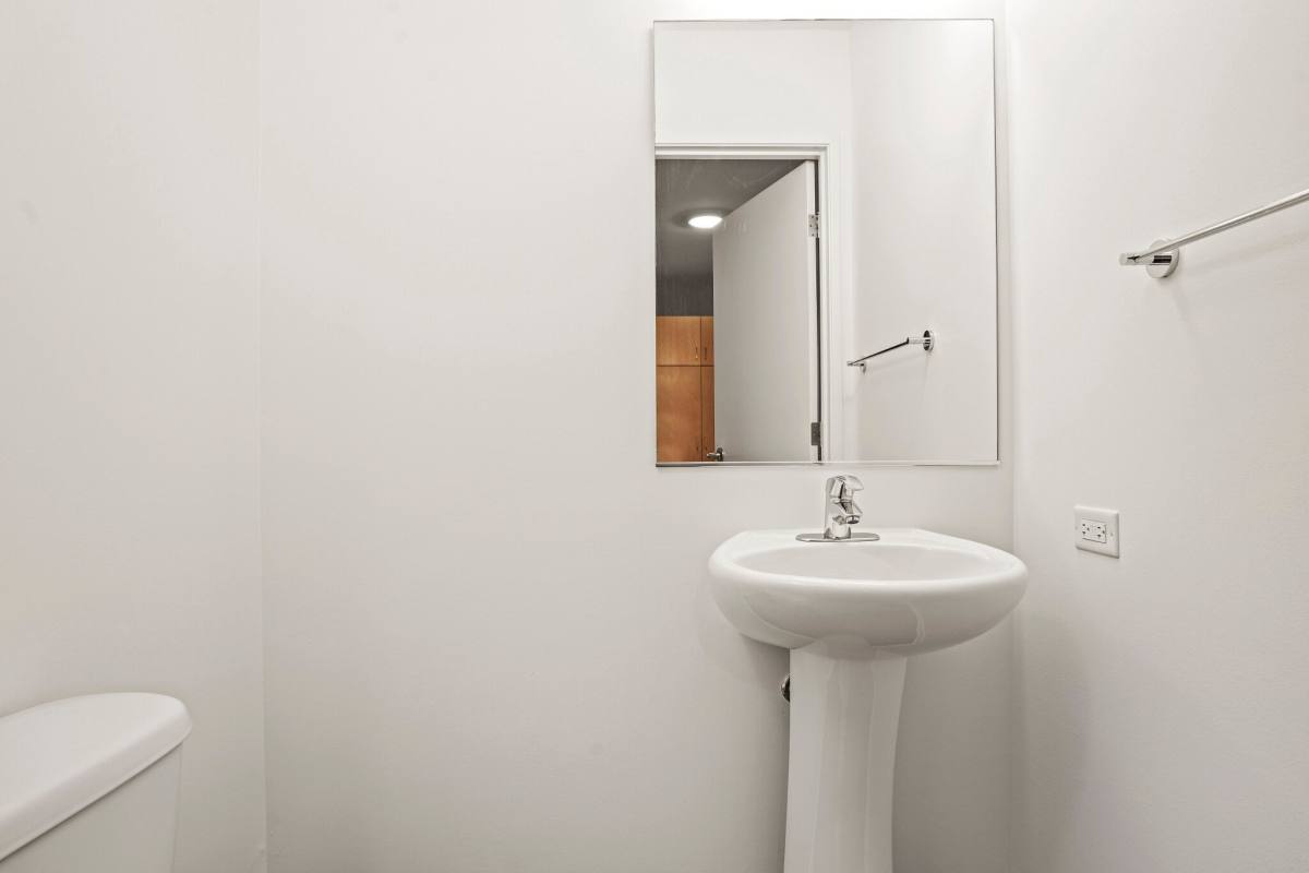445 N Michigan Ave #3705, Chicago, IL 60611 - Apartment for Rent - Image 4