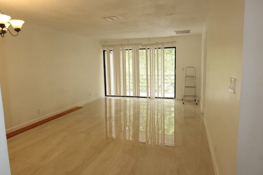 7830 NW 33rd St #406, Hollywood, FL 33024 - Apartment for Rent - Image 2