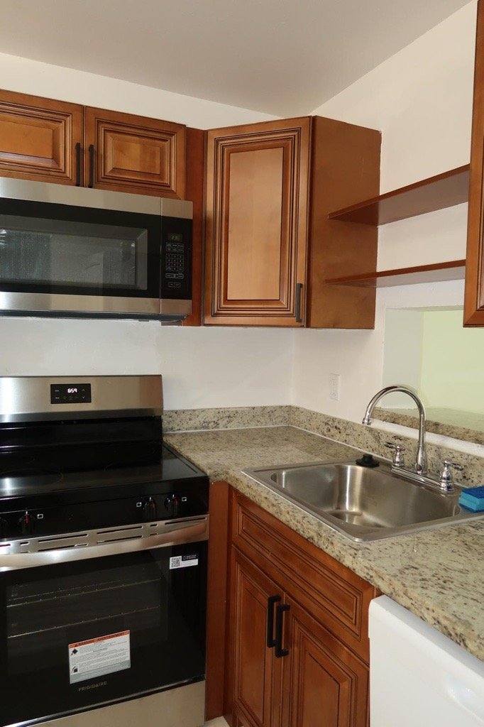 7830 NW 33rd St #406, Hollywood, FL 33024 - Apartment for Rent