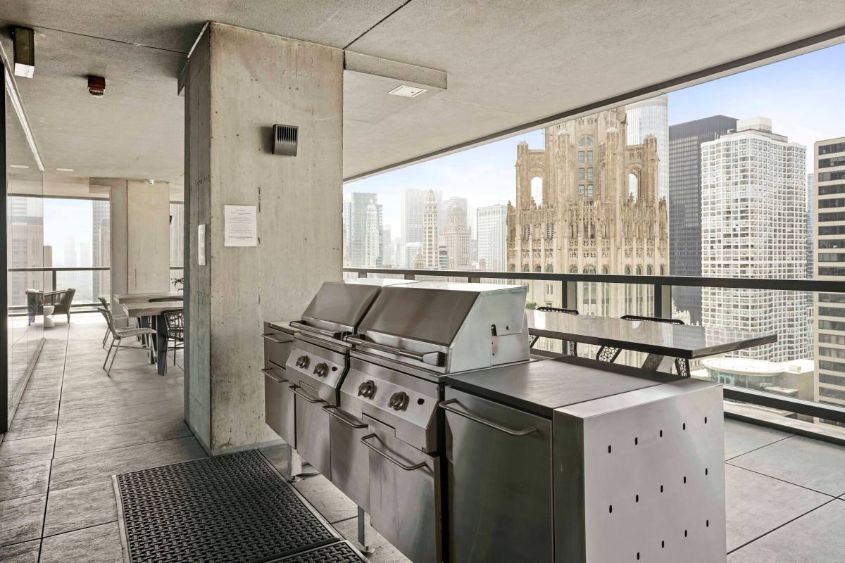167 E Ohio St #2612, Chicago, IL 60611 - Apartment for Rent - Image 10