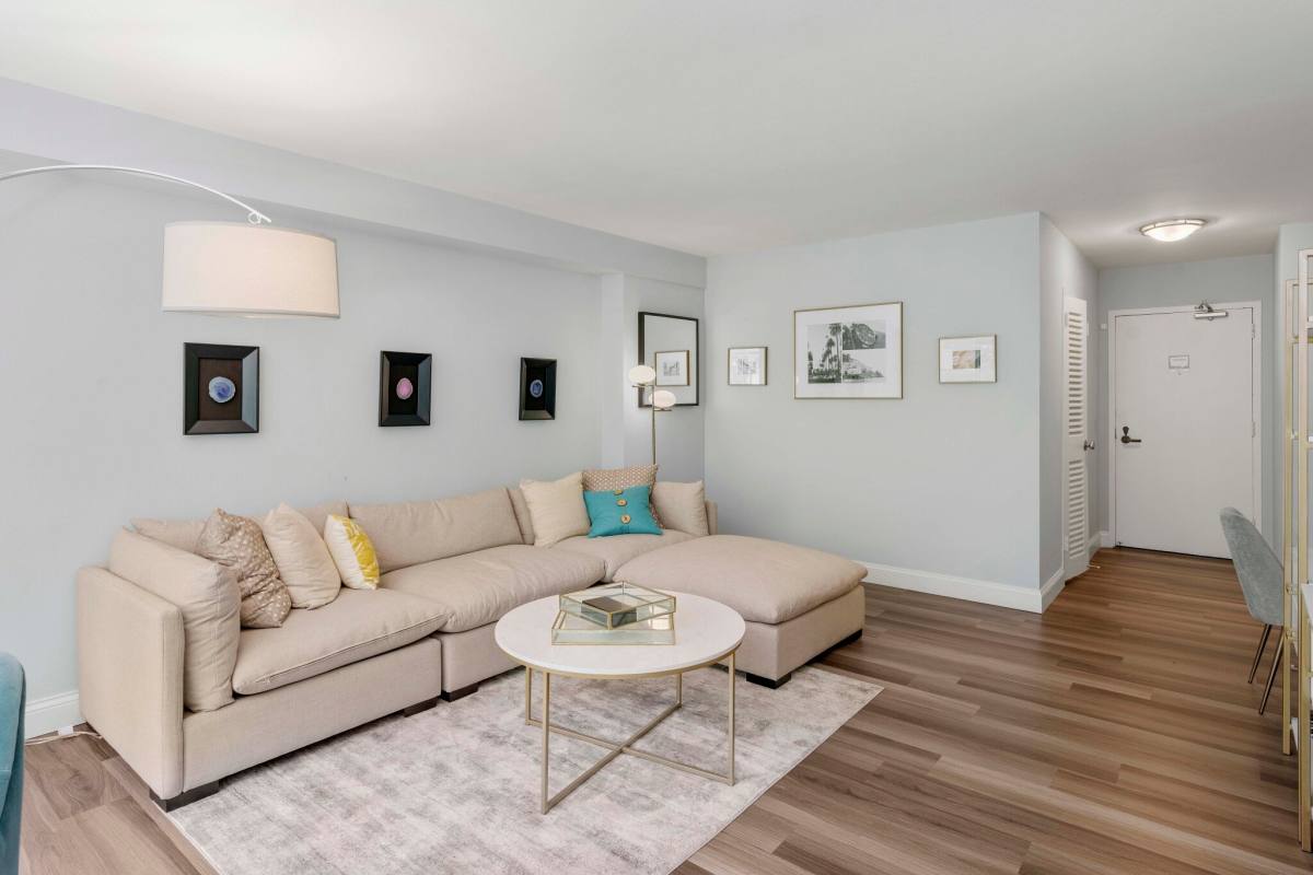 1357 N Astor St, Chicago, IL 60610 - Apartment for Rent - Image 4