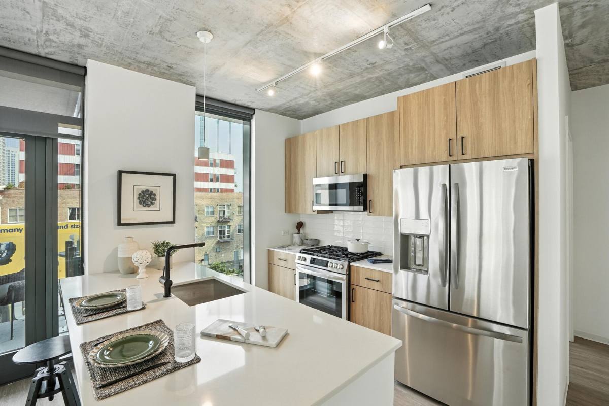Apartment for rent at 1715 S Wabash Ave #513, Chicago, IL 60616