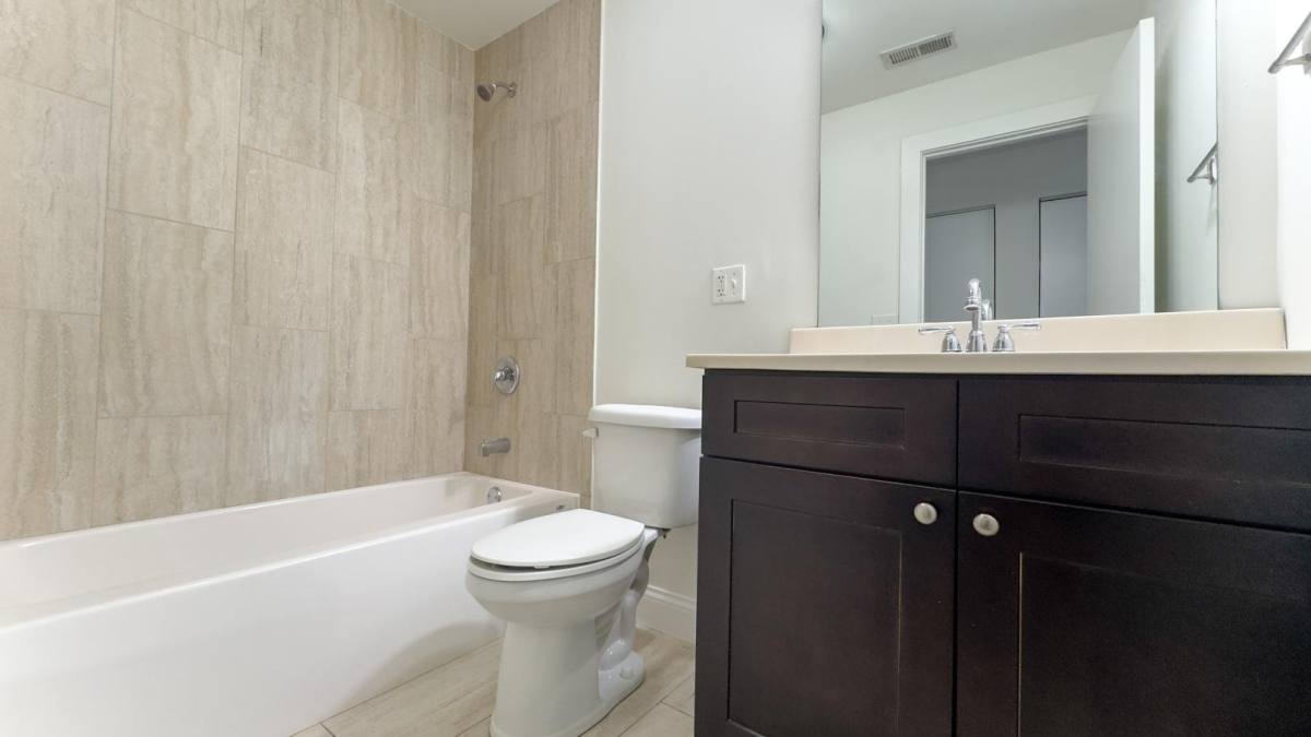 3216 W Argyle St #1, Chicago, IL 60625 - Apartment for Rent - Image 5
