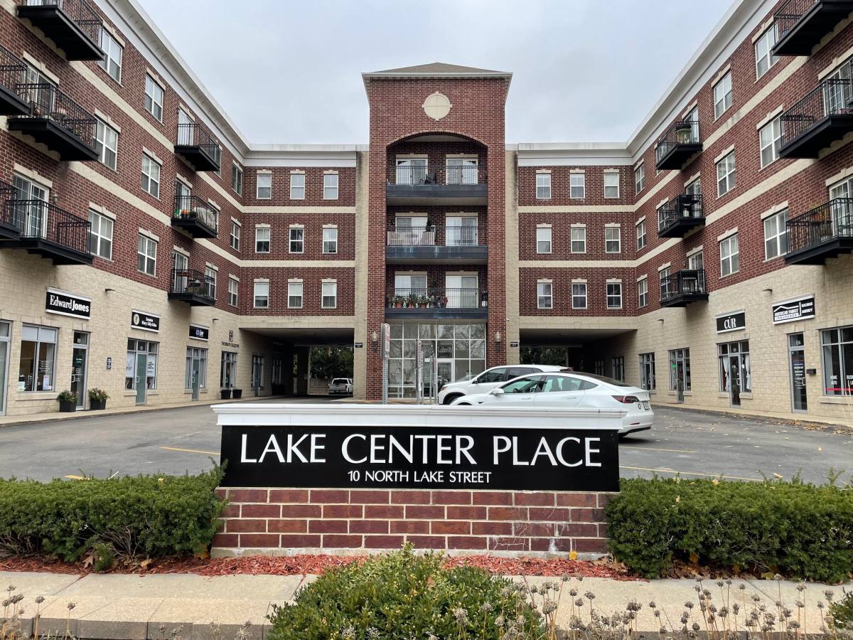 10 N Lake St #310, Grayslake, IL 60030 - Condo for Rent - Image 1