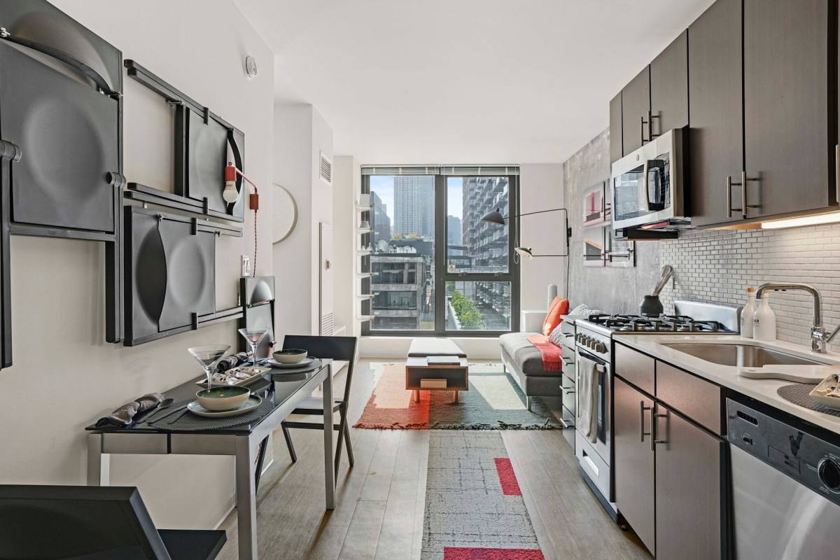 670 N Wells St #206, Chicago, IL 60654 - Apartment for Rent - Image 1