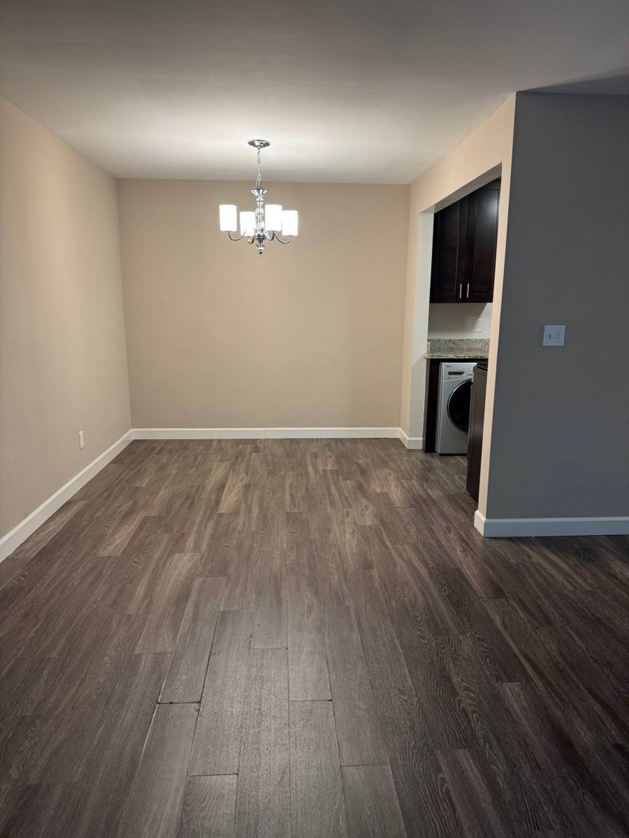2260 N Summit Ave #212, Milwaukee, WI 53202 - Apartment for Rent - Image 3