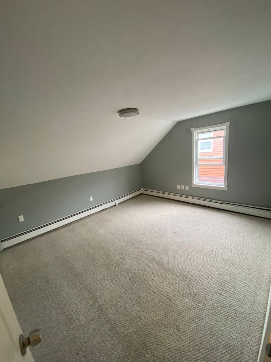 4 Warren St, Haverhill, MA 01830 - Apartment for Rent - Image 6