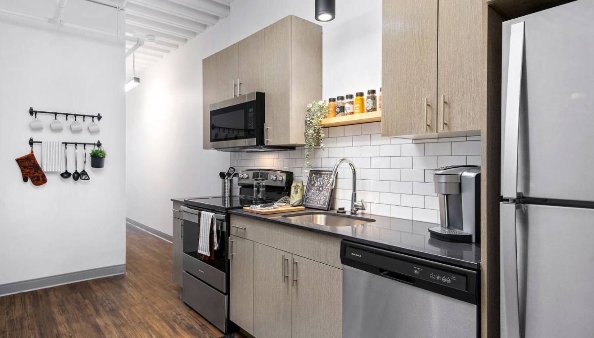 3915 N Sheridan Rd #318, Chicago, IL 60613 - Apartment for Rent - Image 4