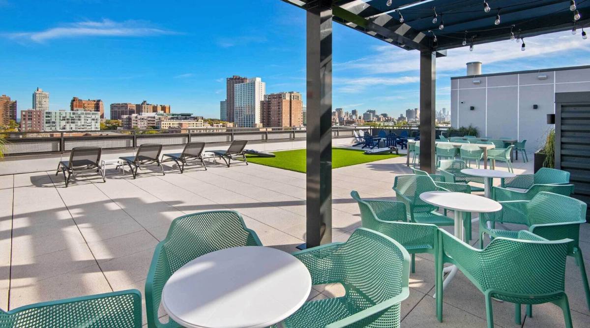 3915 N Sheridan Rd #318, Chicago, IL 60613 - Apartment for Rent - Image 9