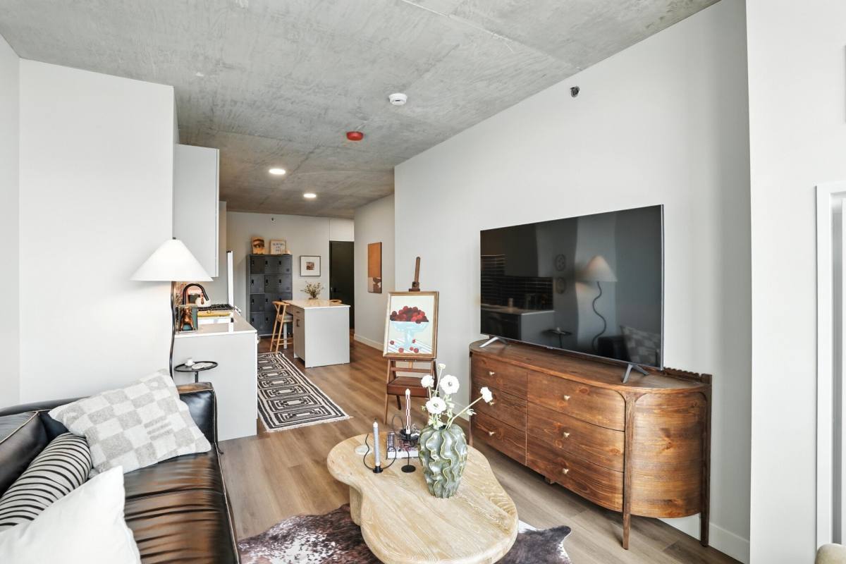 Apartment for rent at 345 N Aberdeen St #1510, Chicago, IL 60607