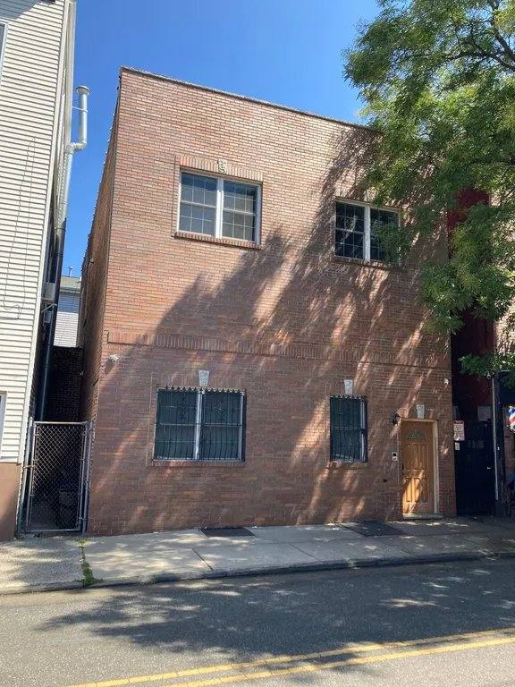 52 Franklin St, Jersey City, NJ 07307 - Apartment for Rent - Image 1