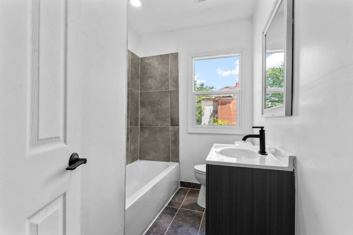 2648 Tuxedo St #2, Detroit, MI 48206 - Apartment for Rent - Image 2