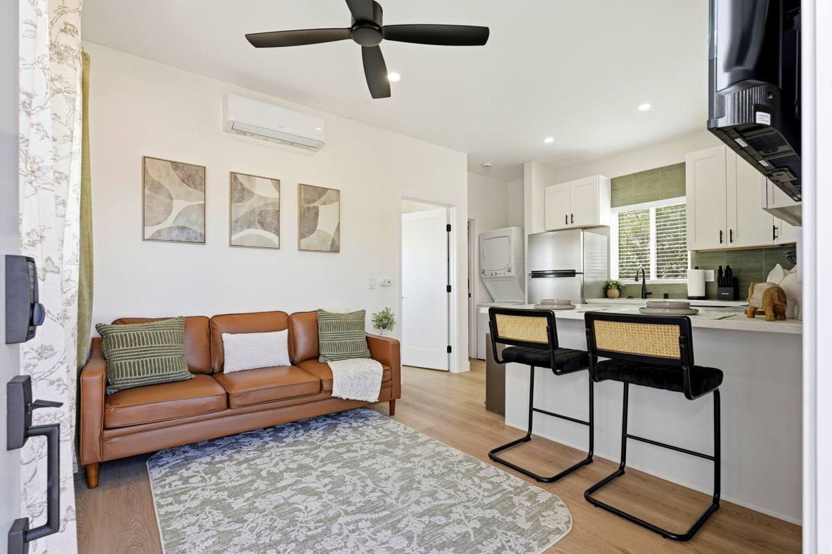 Apartment for rent at 8646 Macawa Ave, San Diego, CA 92123