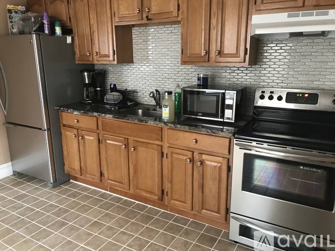 1008 S 7th St, Allentown, PA 18103 - Apartment for Rent - Image 4