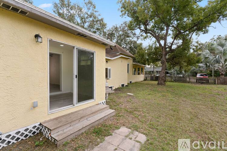 910 Jones St #C, Clearwater, FL 33755 - Apartment for Rent - Image 8