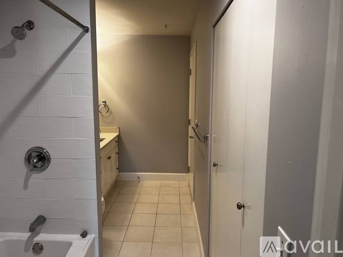 321 10th Ave S #707, Seattle, WA 98104 - Condo for Rent - Image 5