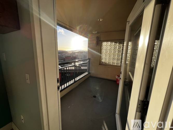 321 10th Ave S #707, Seattle, WA 98104 - Condo for Rent - Image 10