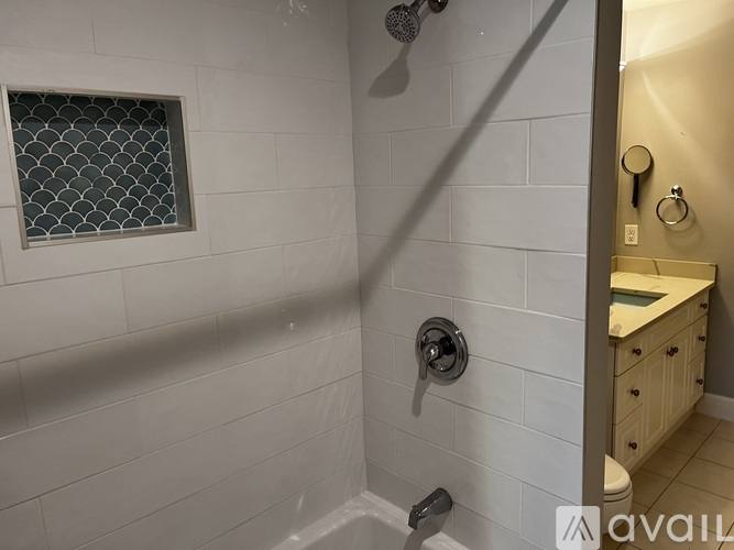 321 10th Ave S #707, Seattle, WA 98104 - Condo for Rent - Image 7