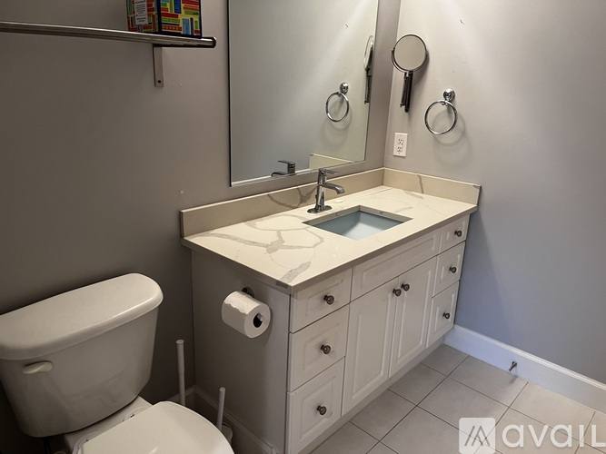 321 10th Ave S #707, Seattle, WA 98104 - Condo for Rent - Image 6