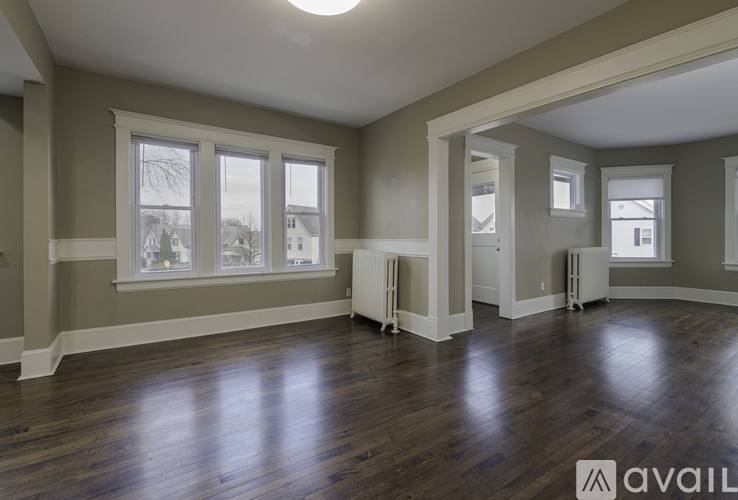 432 E Dover St, Upper Unit, Milwaukee, WI 53207 - Townhouse for Rent - Image 8