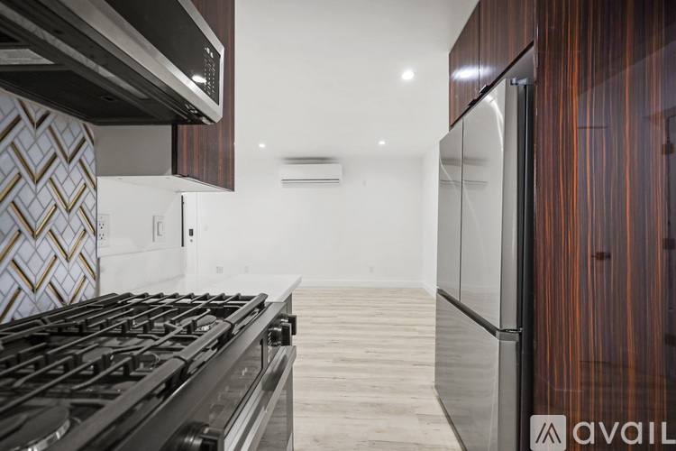 111 Normandie Ave #4, Los Angeles, CA 90004 - Apartment for Rent - Image 4
