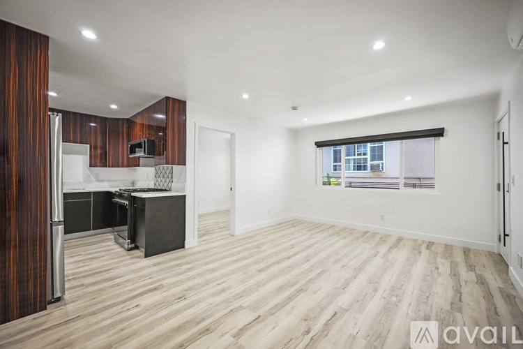 111 Normandie Ave #4, Los Angeles, CA 90004 - Apartment for Rent - Image 6