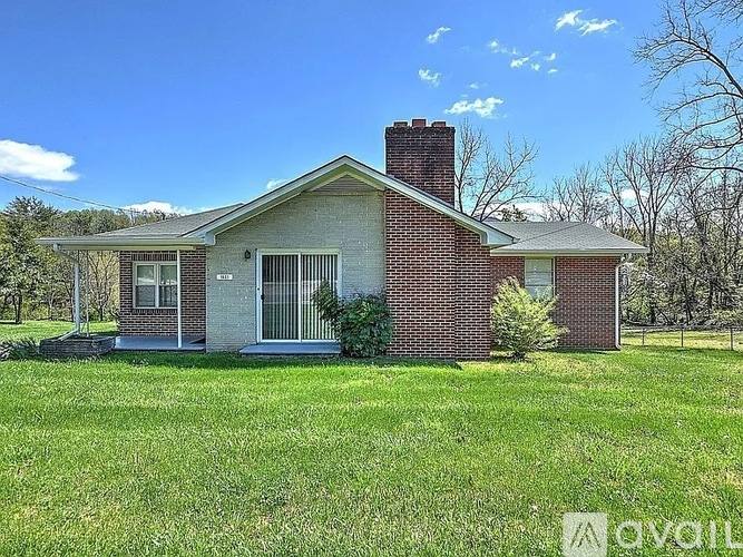House for rent at 1601 Cherokee Rd, Johnson City, TN 37604