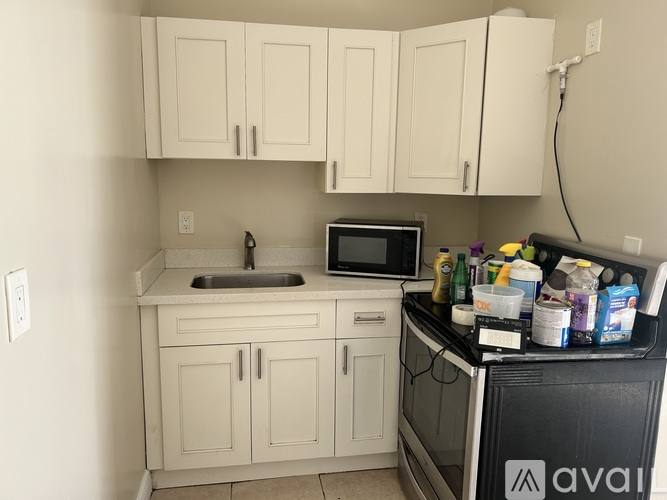 2513 NW 19th St #4, Fort Lauderdale, FL 33311 - Apartment for Rent - Image 2