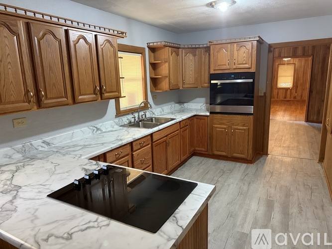 827 6th Ave SW, Hickory, NC 28602 - House for Rent