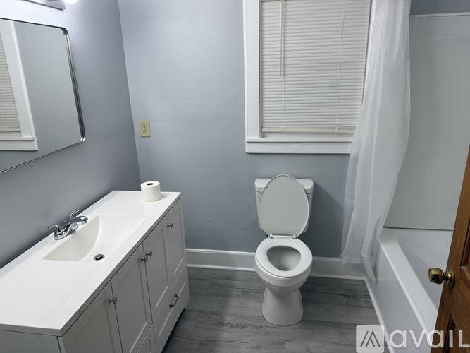 827 6th Ave SW, Hickory, NC 28602 - House for Rent - Image 4
