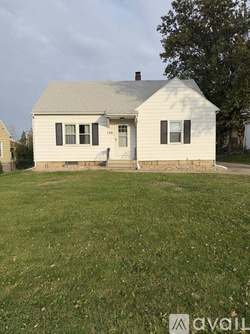 House for rent at 139 21st St SW, Cedar Rapids, IA 52404