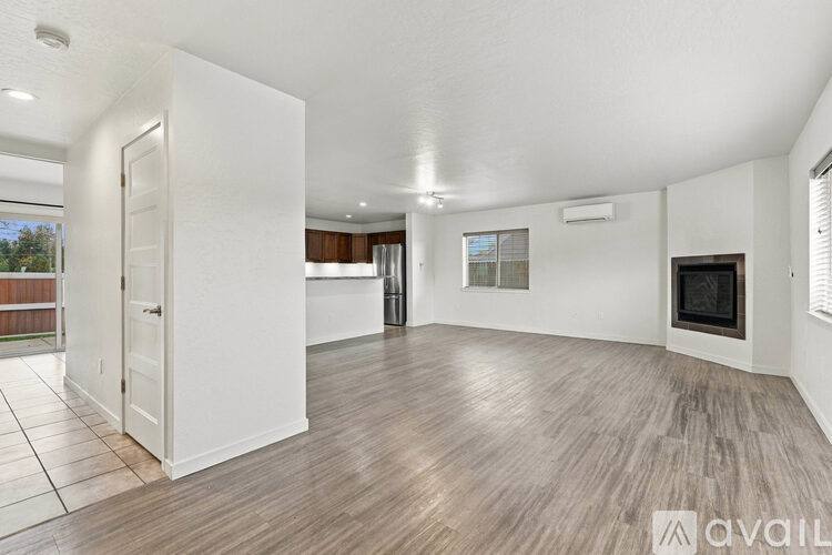 14859 N Nixon Loop, Rathdrum, ID 83858 - Townhouse for Rent - Image 3