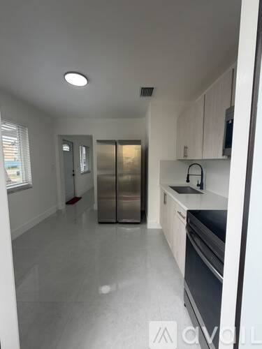 426 NE 166th St, Miami, FL 33162 - Townhouse for Rent - Image 4