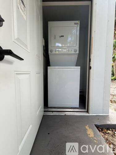 426 NE 166th St, Miami, FL 33162 - Townhouse for Rent - Image 9