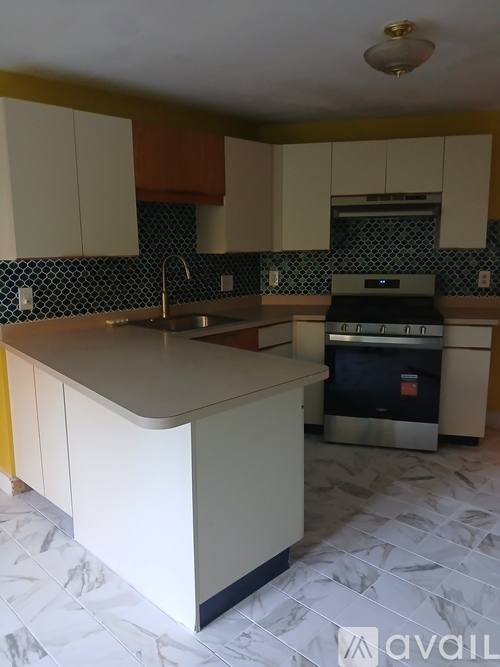 83 Jasper Lane, Randolph, MA 02368 - Townhouse for Rent - Image 2