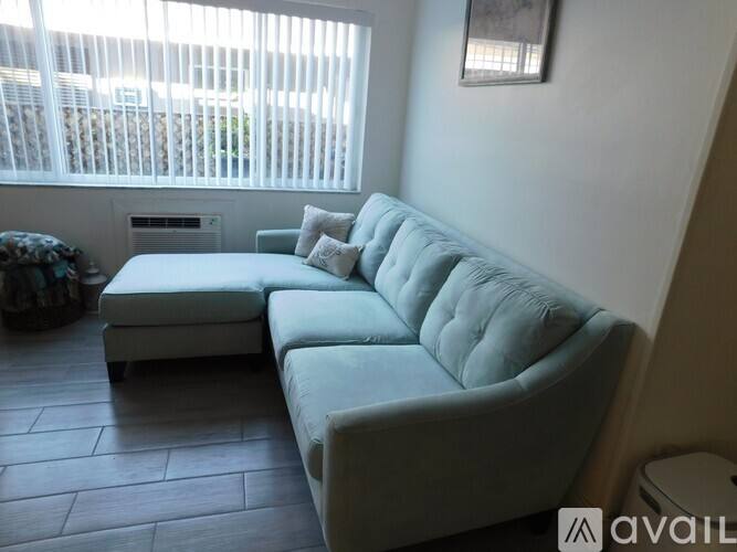 825 NE 6th St #2, Fort Lauderdale, FL 33304 - Apartment for Rent - Image 9