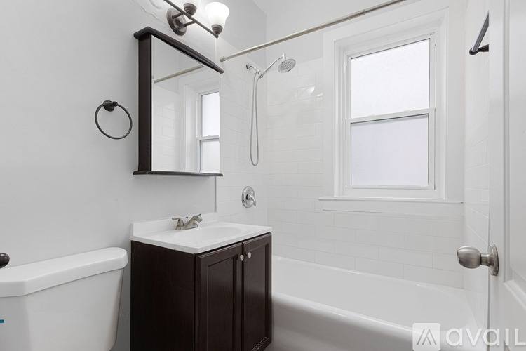 1100 W Glenlake Ave, 1st Floor, Chicago, IL 60660 - Apartment for Rent - Image 5