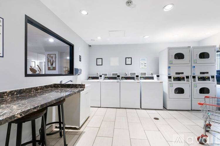 6001 N Kenmore Ave #306, Chicago, IL 60660 - Apartment for Rent - Image 9