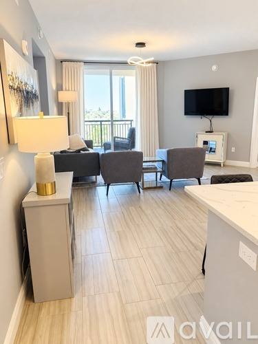 800 N Tamiami Trail #606, Sarasota, FL 34236 - Apartment for Rent - Image 4