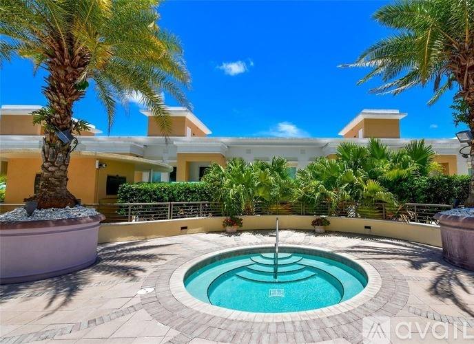 800 N Tamiami Trail #606, Sarasota, FL 34236 - Apartment for Rent - Image 3
