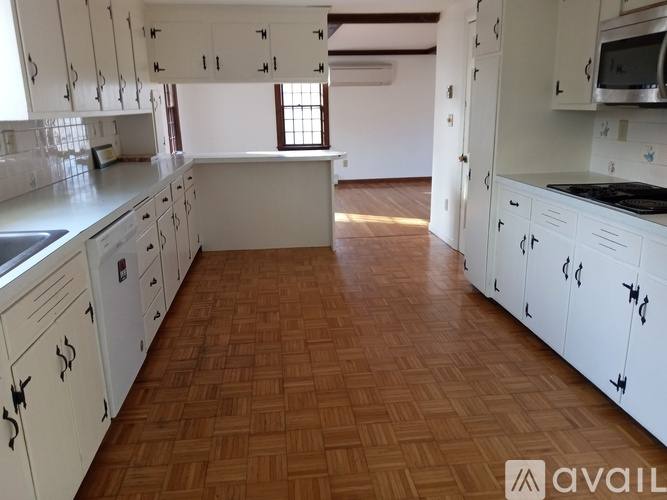 55 Ledge Rd, Gloucester, MA 01930 - Apartment for Rent - Image 2